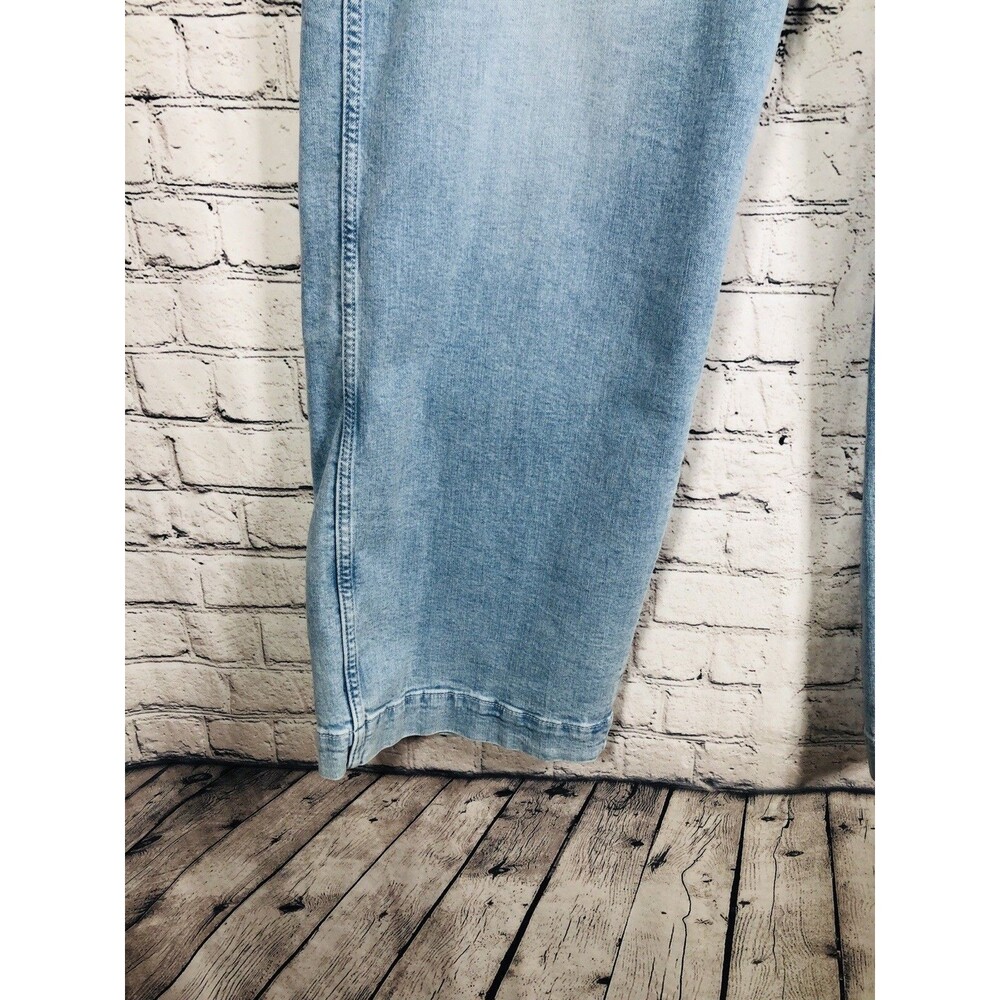 Old Navy Women's Plus Size Extra High-Waisted Mariner Wide-Leg Jeans Size 20 - Picture 6 of 8